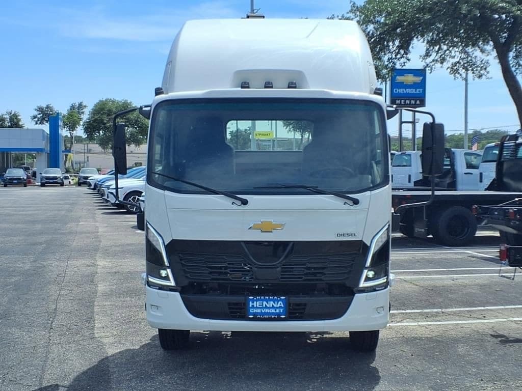 2025 Chevrolet Low Cab Forward 5500 XD - Image 2