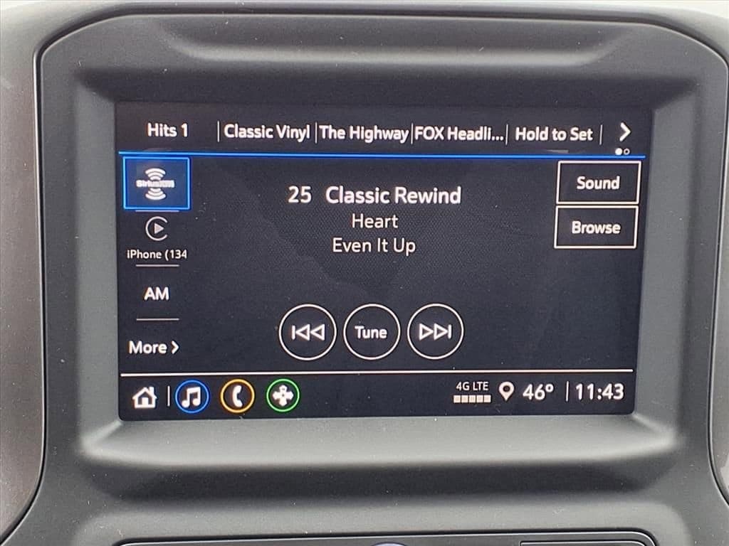 2026 Chevrolet Silverado 1500 - Image 11