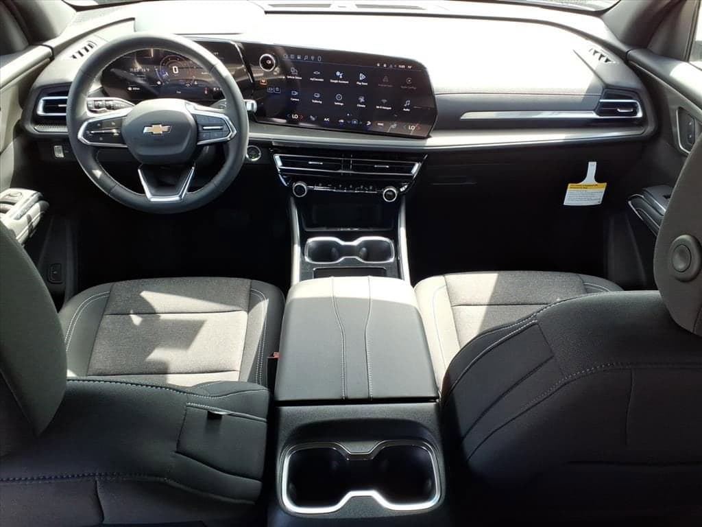 2026 Chevrolet Traverse - Image 16