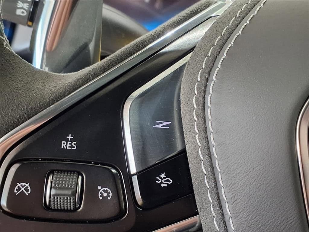 2026 Chevrolet Corvette Stingray - Image 19