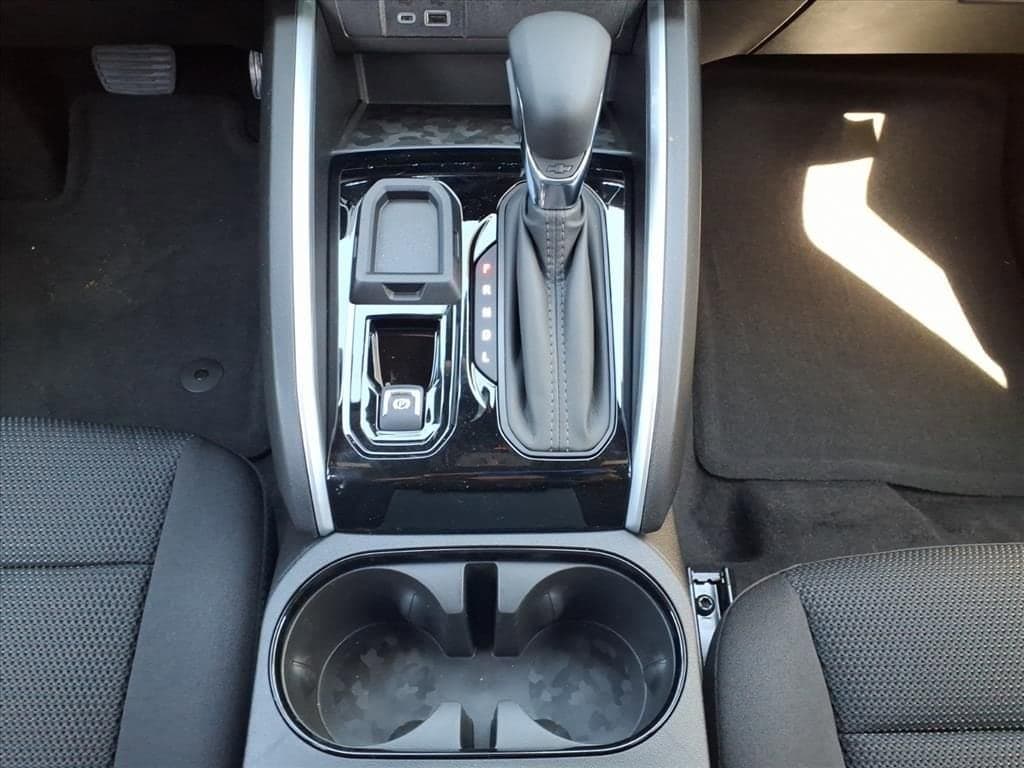 2026 Chevrolet Colorado - Image 14