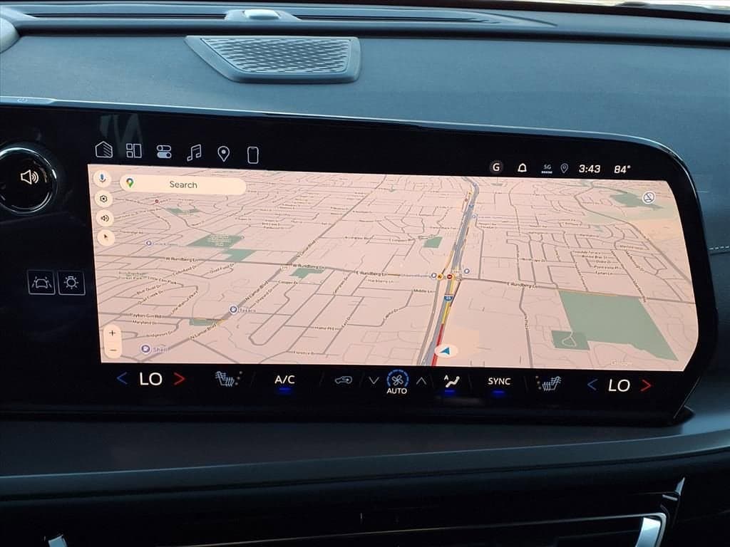 2026 Chevrolet Traverse - Image 10