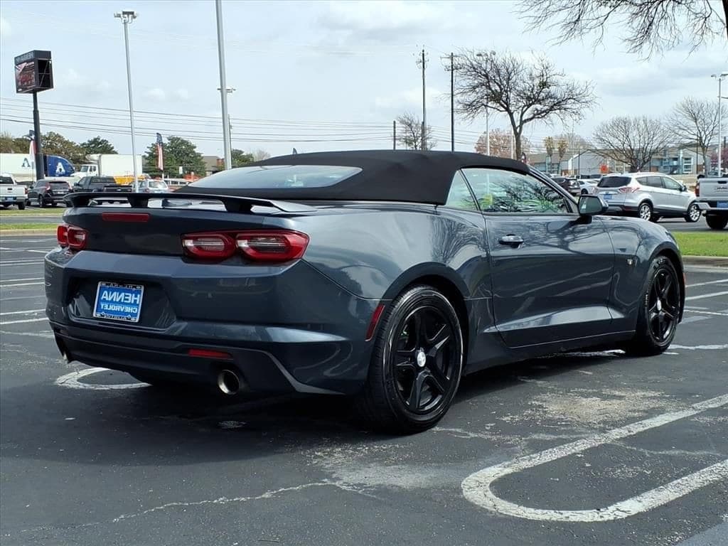 2021 Chevrolet Camaro - Image 9