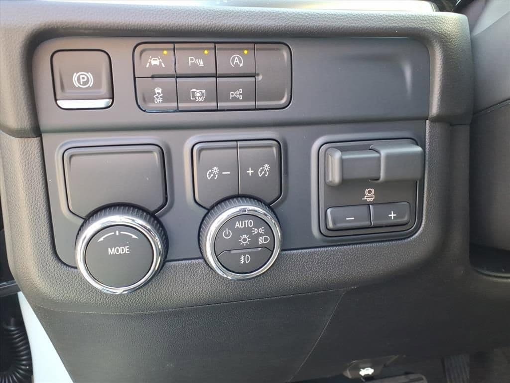 2026 Chevrolet Tahoe - Image 12