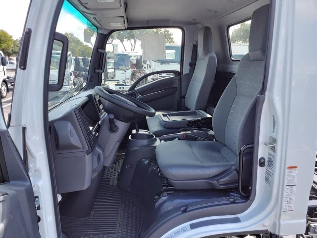 2025 Chevrolet Low Cab Forward 5500 XD - Image 6