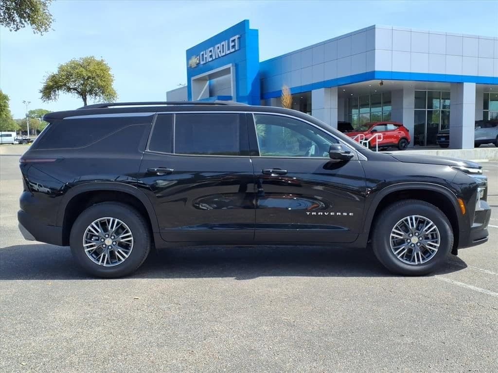 2026 Chevrolet Traverse - Image 5