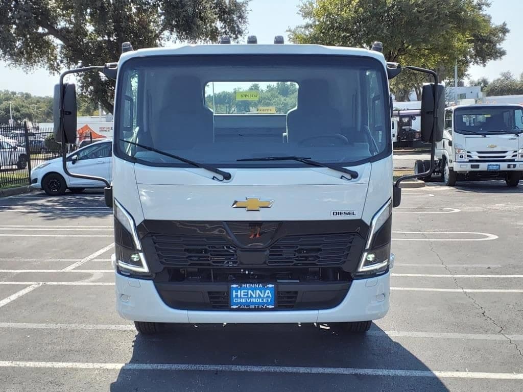 2025 Chevrolet Low Cab Forward 5500 XD - Image 2
