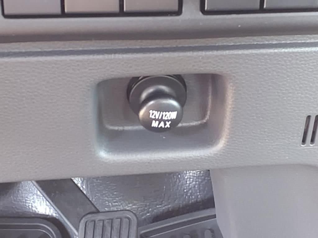 2025 Chevrolet Low Cab Forward 5500 XD - Image 13