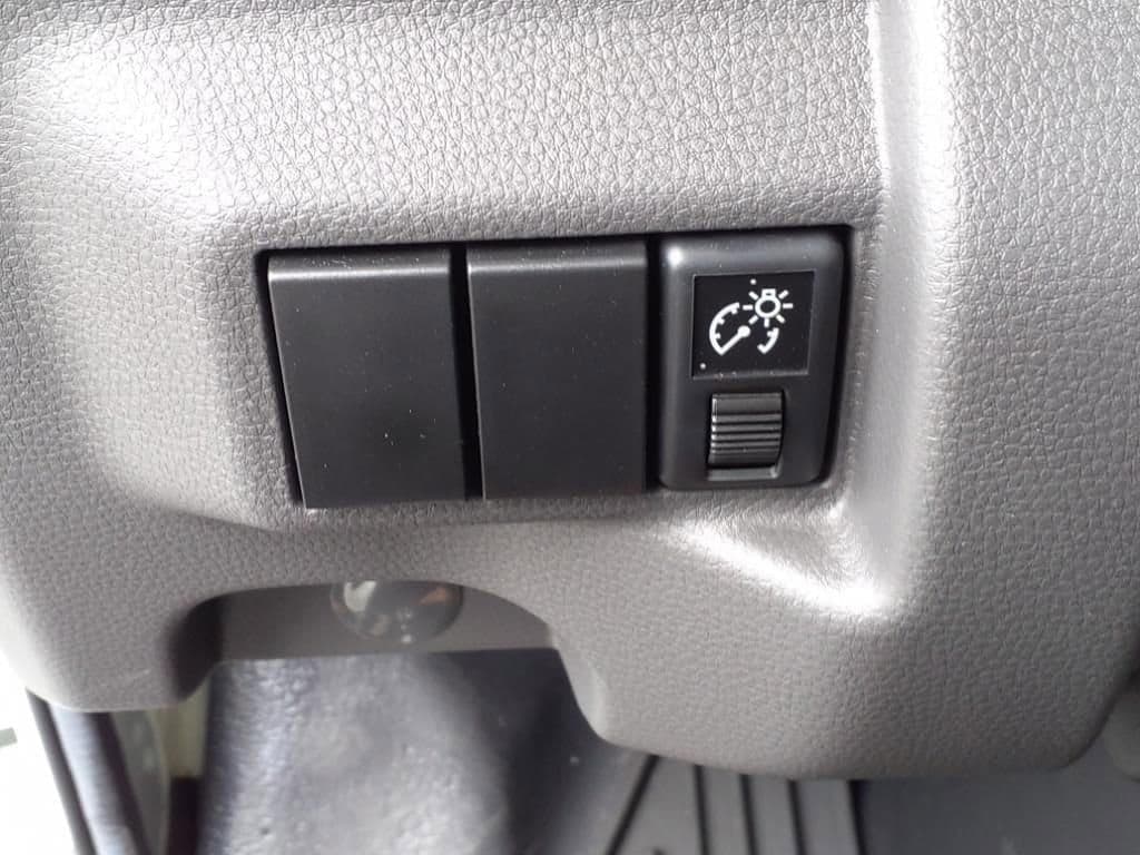 2025 Chevrolet Low Cab Forward 5500 XD - Image 11