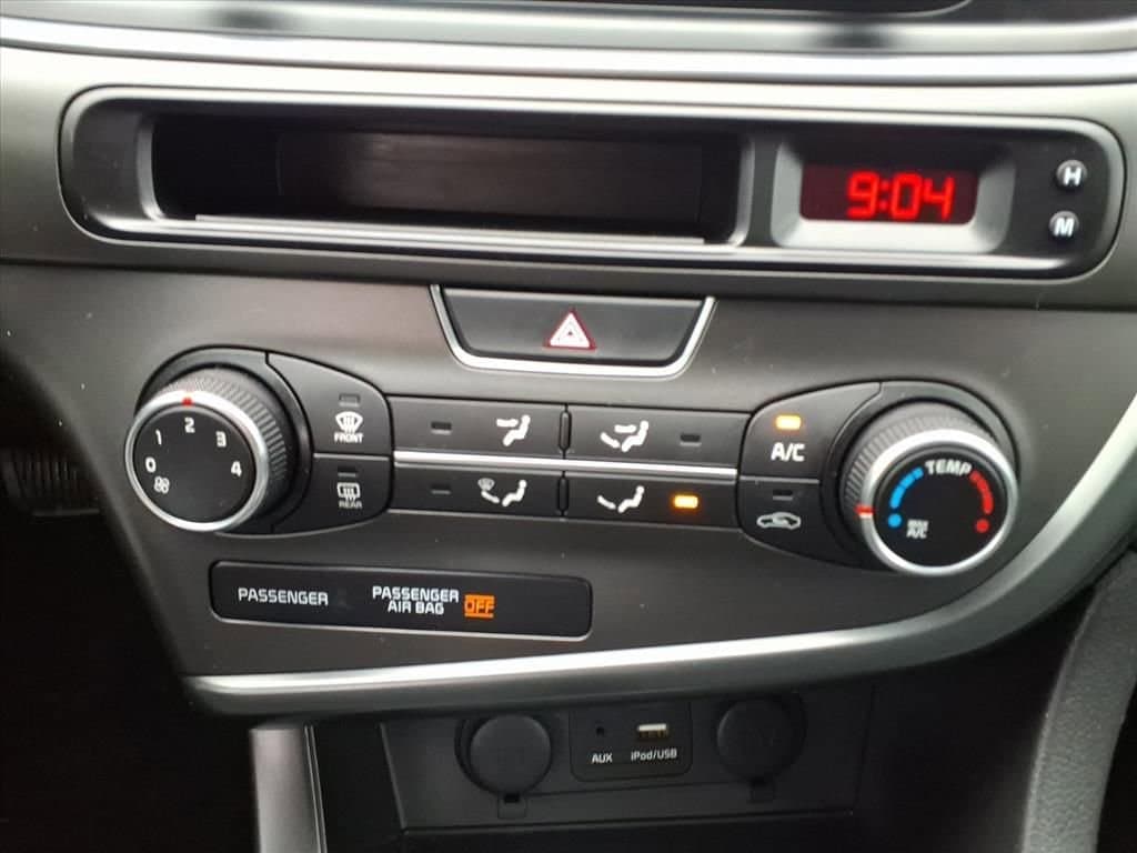 2015 Kia Optima - Image 17