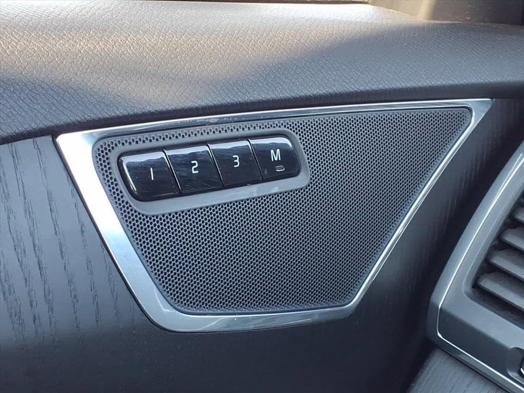 2020 Volvo XC90 - Image 34