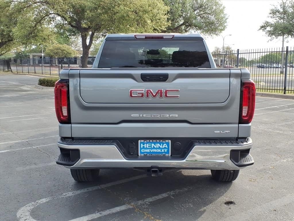 2025 GMC Sierra 1500 - Image 10