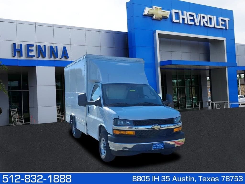 2025 Chevrolet Express Cutaway 3500 - Image 1