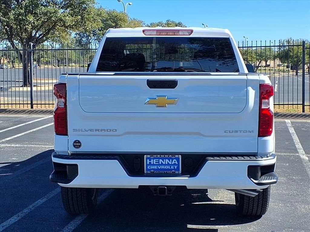 2026 Chevrolet Silverado 1500 - Image 5