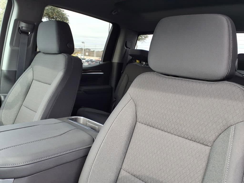 2026 Chevrolet Silverado 1500 - Image 14