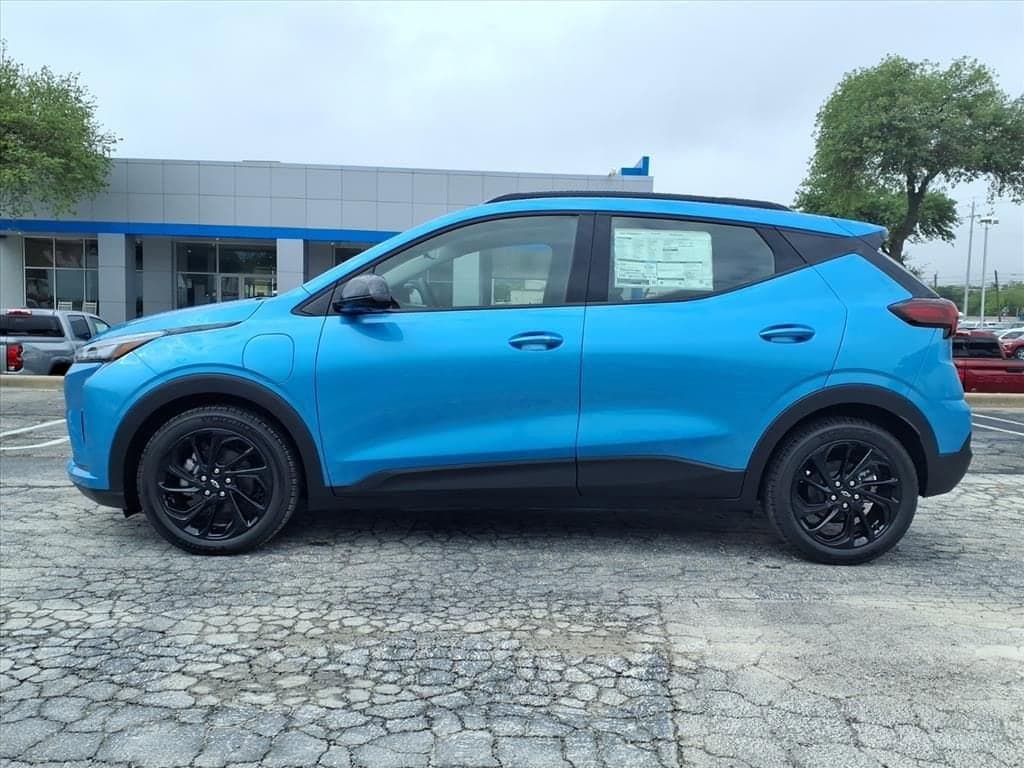 2027 Chevrolet Bolt - Image 6