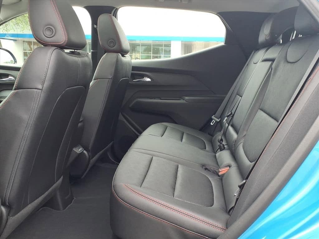 2027 Chevrolet Bolt - Image 14