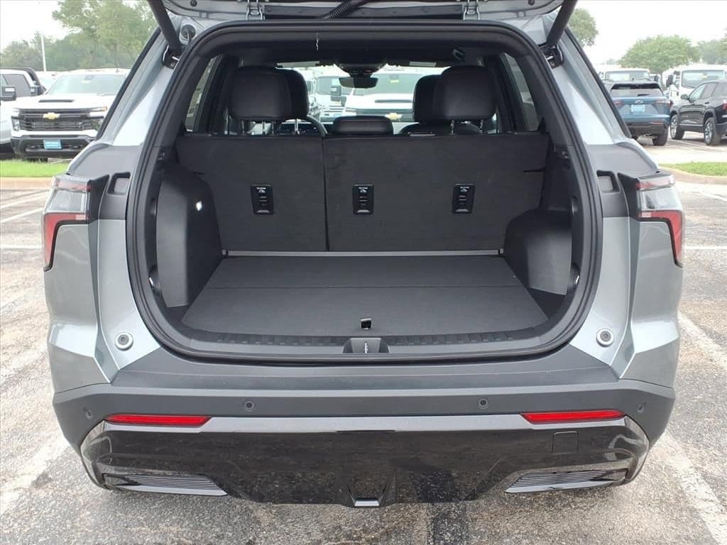 2026 Chevrolet Equinox - Image 12