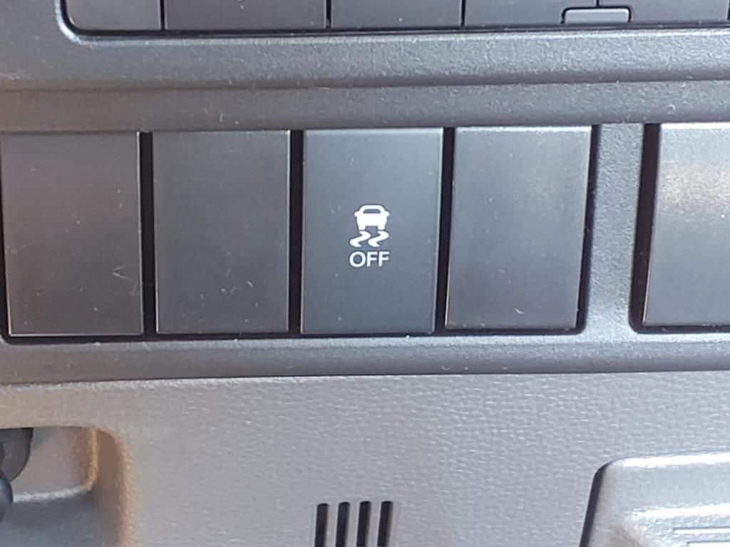 2025 Chevrolet Low Cab Forward 5500 XD - Image 10