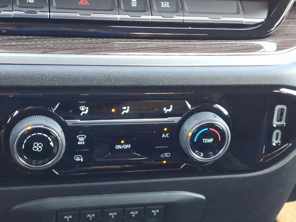 2026 Chevrolet Silverado 3500 HD Chassis Cab - Image 15