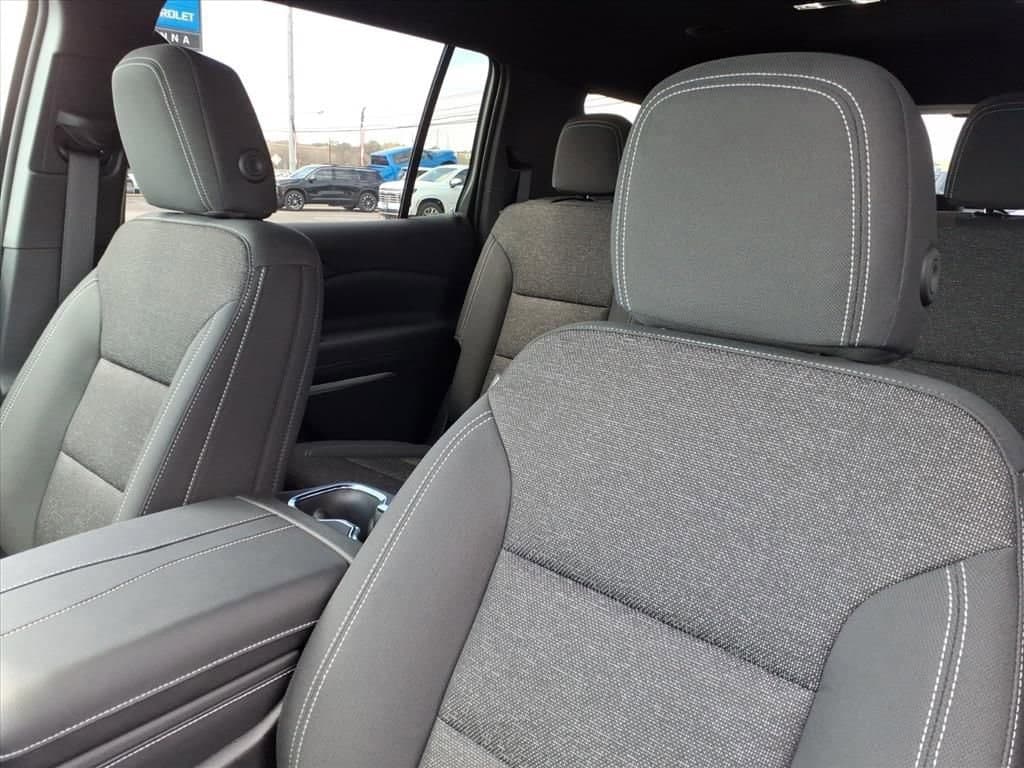 2026 Chevrolet Traverse - Image 13