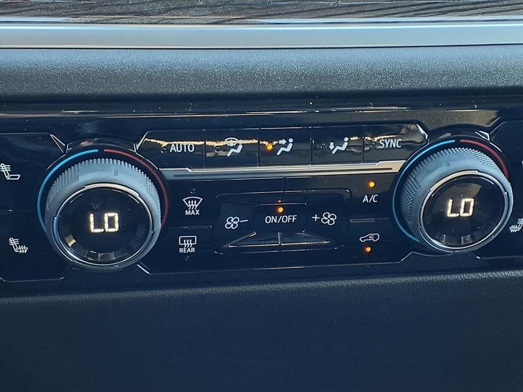 2026 Chevrolet Silverado 1500 - Image 17