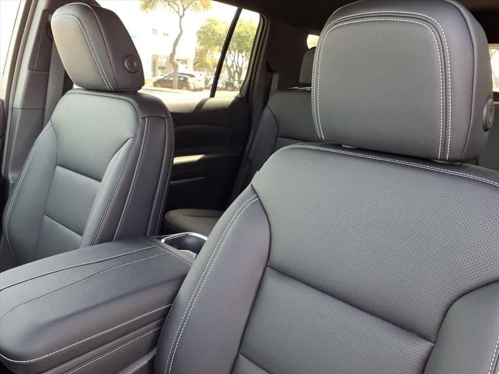 2026 Chevrolet Traverse - Image 11