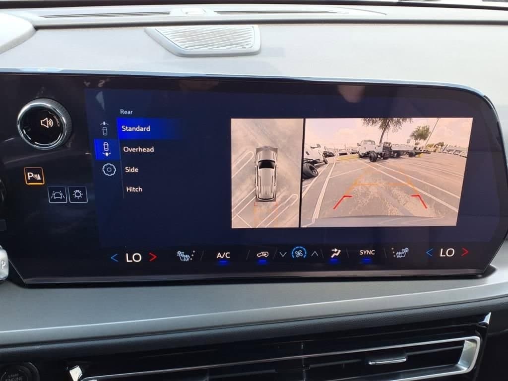 2026 Chevrolet Traverse - Image 12