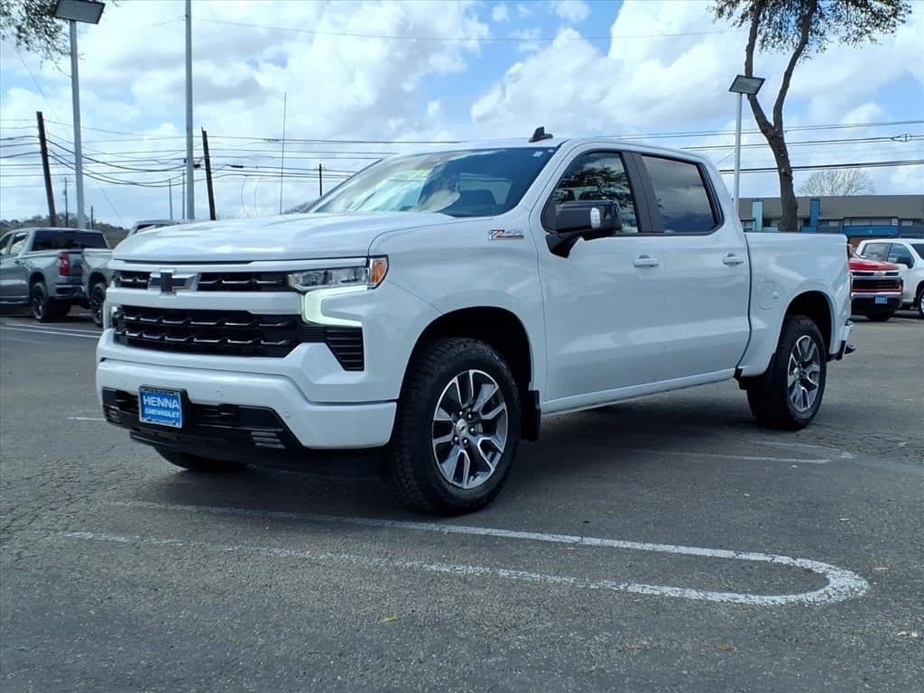 2026 Chevrolet Silverado 1500 - Image 3