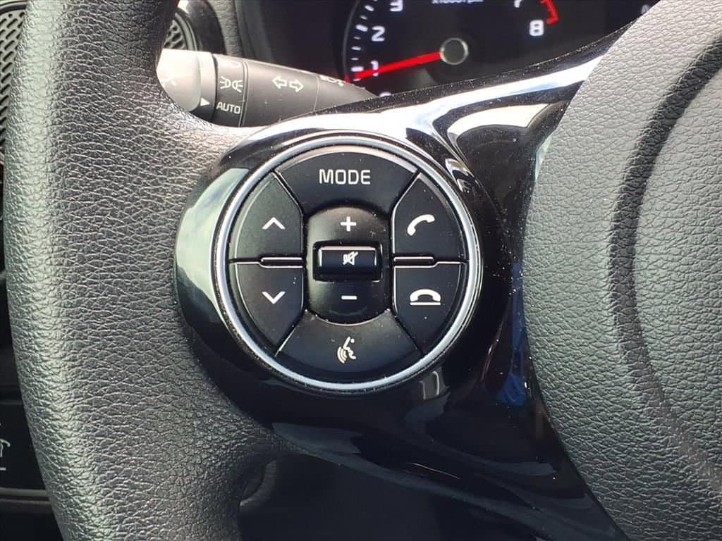 2022 Kia Soul - Image 28