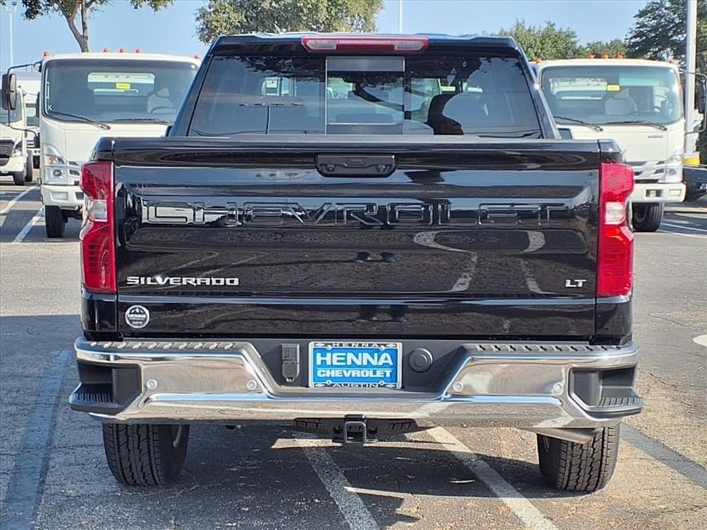 2026 Chevrolet Silverado 1500 - Image 5