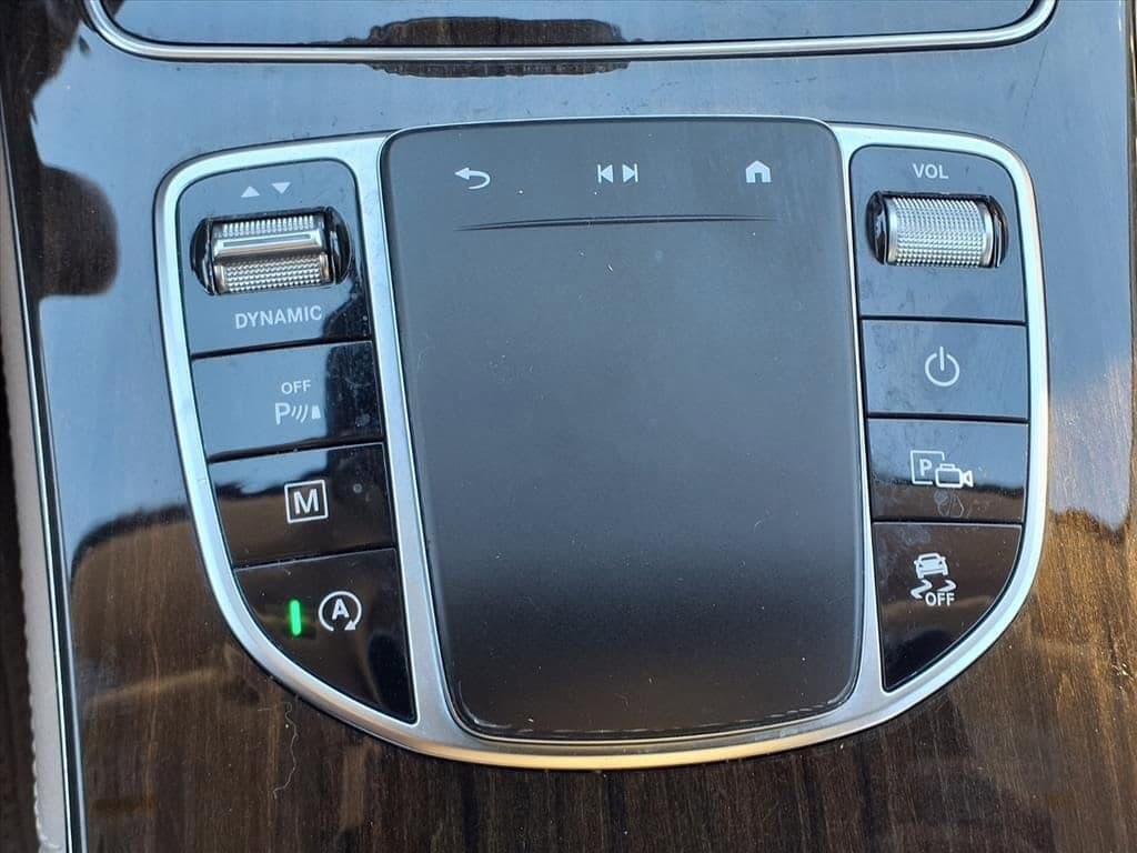 2021 Mercedes-Benz GLC - Image 21