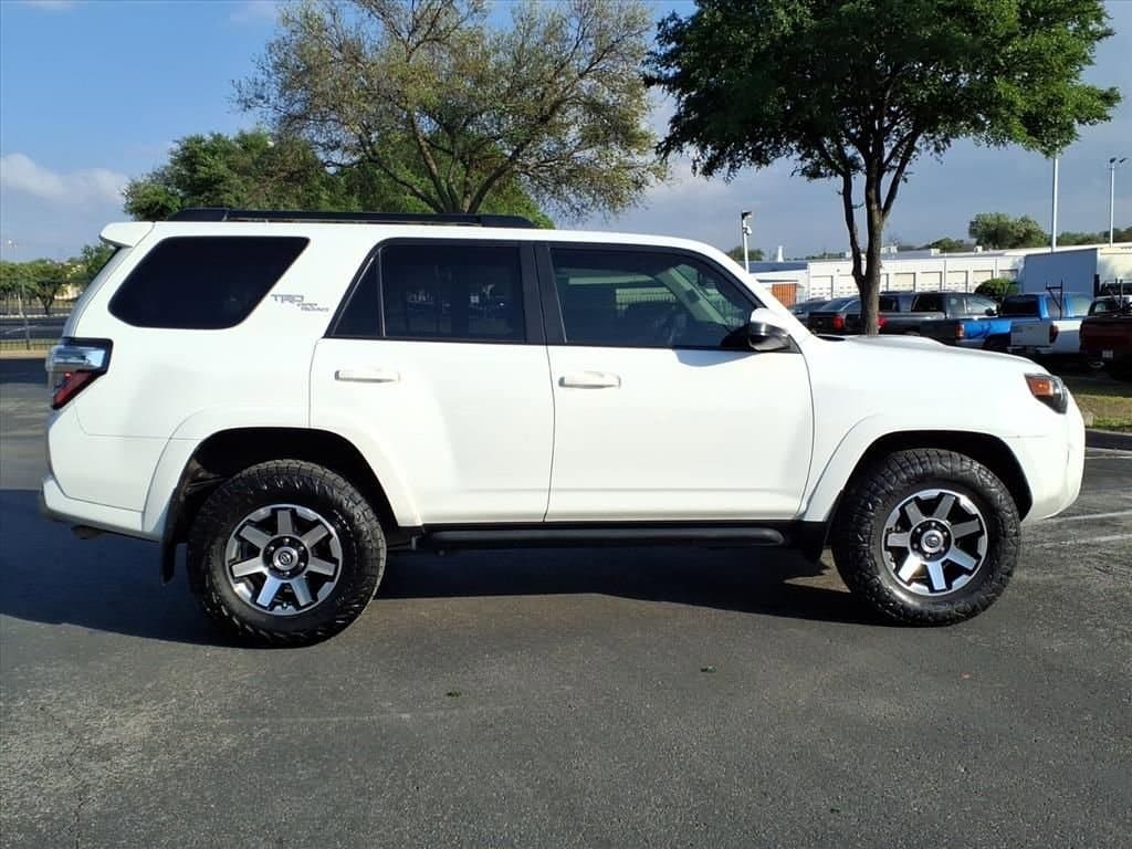 2021 Toyota 4Runner - Image 6