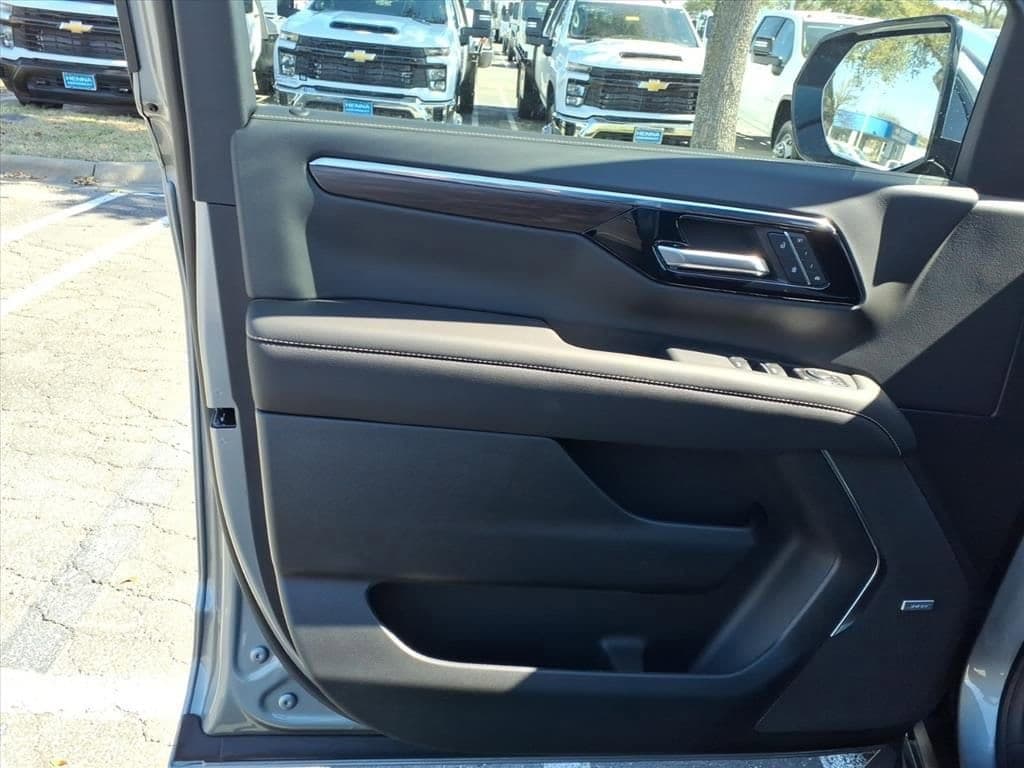 2026 Chevrolet Tahoe - Image 11