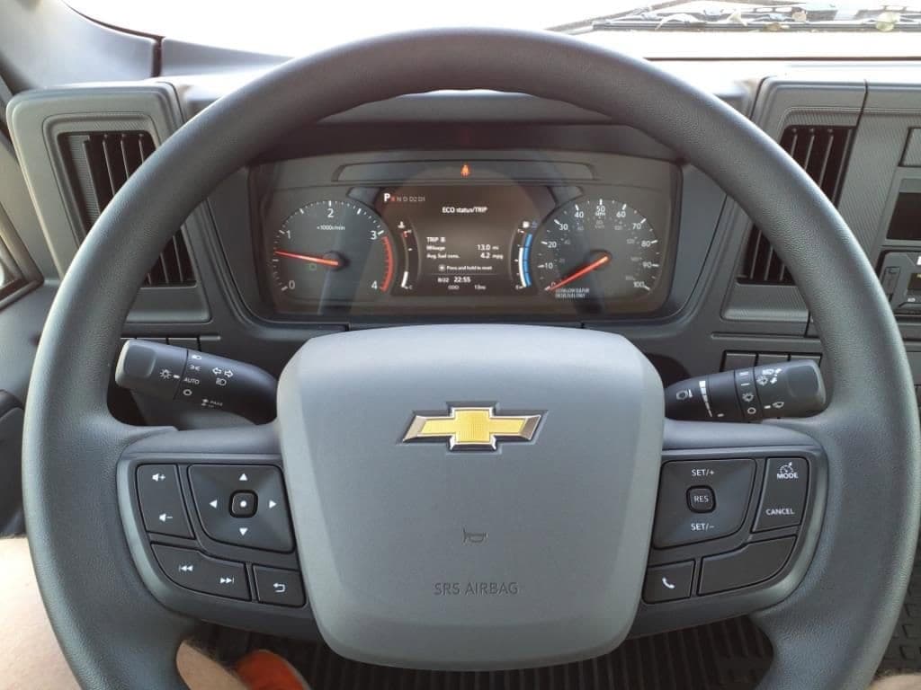 2025 Chevrolet Low Cab Forward 5500 XD - Image 17