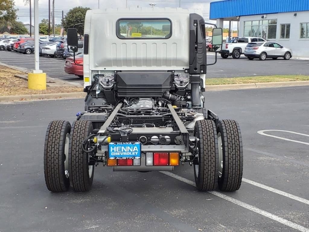 2025 Chevrolet Low Cab Forward 5500 XD - Image 5