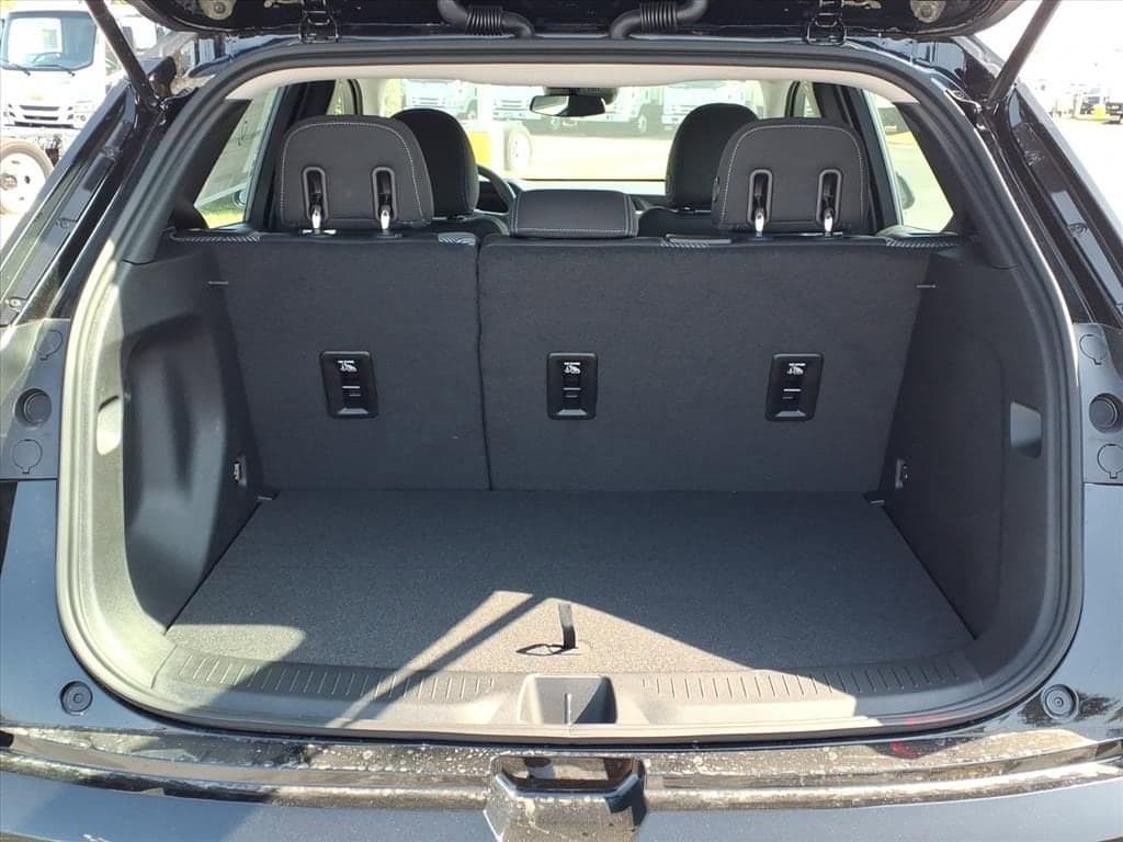 2027 Chevrolet Bolt - Image 10