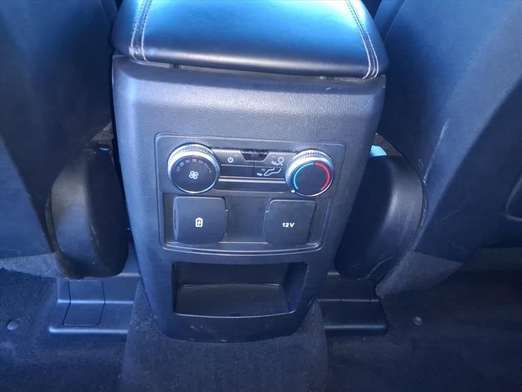 2020 Ford Explorer - Image 25