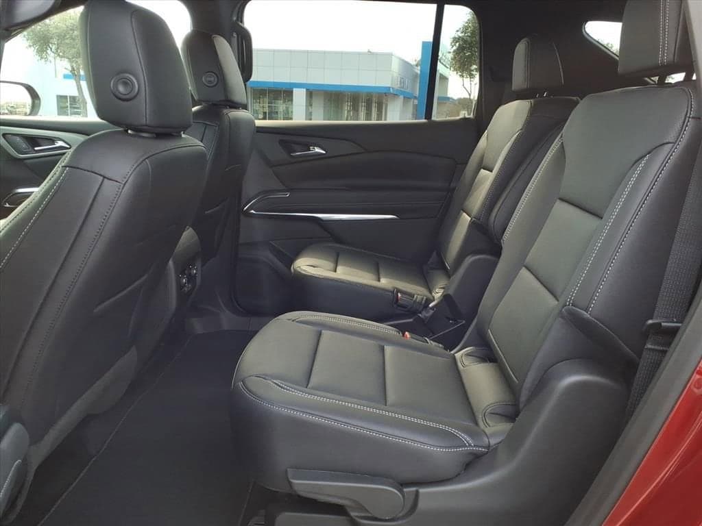 2026 Chevrolet Traverse - Image 12