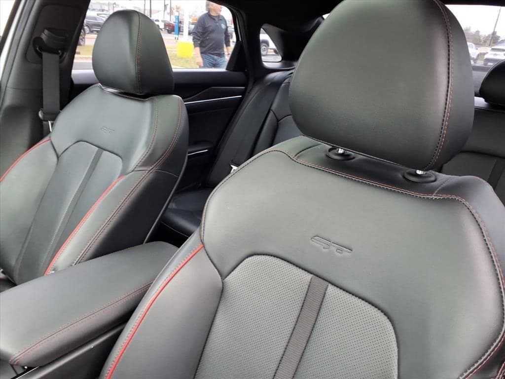 2023 Kia K5 - Image 15