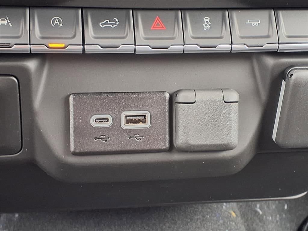 2026 Chevrolet Silverado 1500 - Image 15