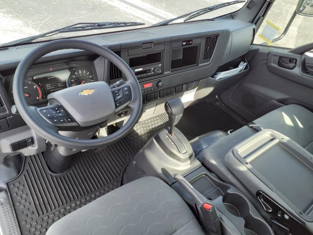 2025 Chevrolet Low Cab Forward 5500 XD - Image 7