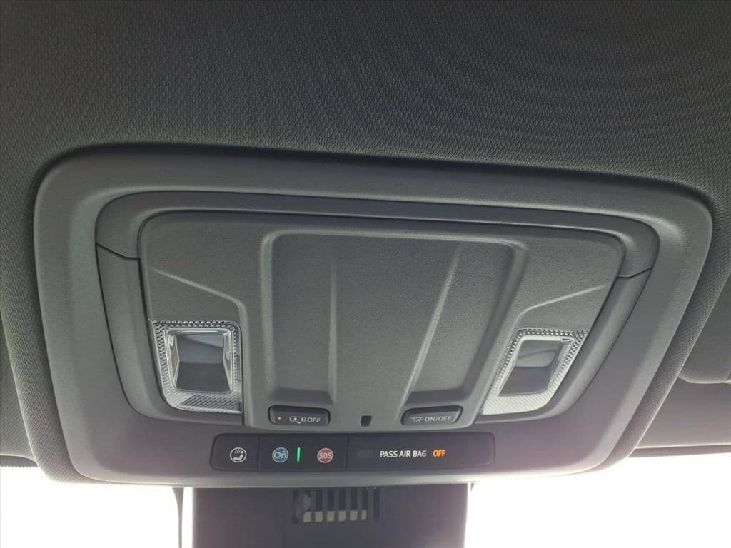 2026 Chevrolet Silverado 3500 HD Chassis Cab - Image 25