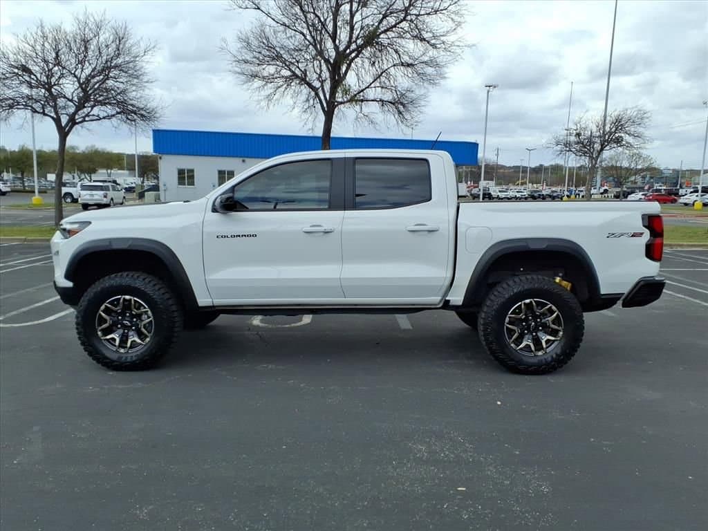 2024 Chevrolet Colorado - Image 5