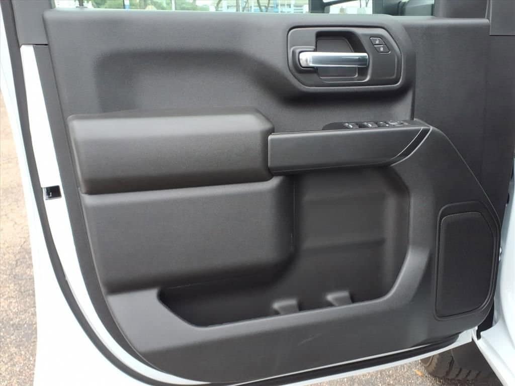 2026 Chevrolet Silverado 2500 HD - Image 14