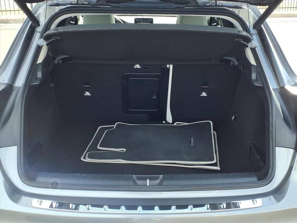 2015 Mercedes-Benz GLA-Class - Image 10