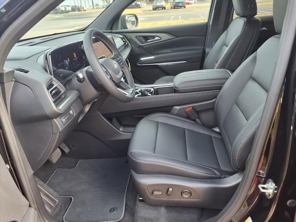 2026 Chevrolet Traverse - Image 6