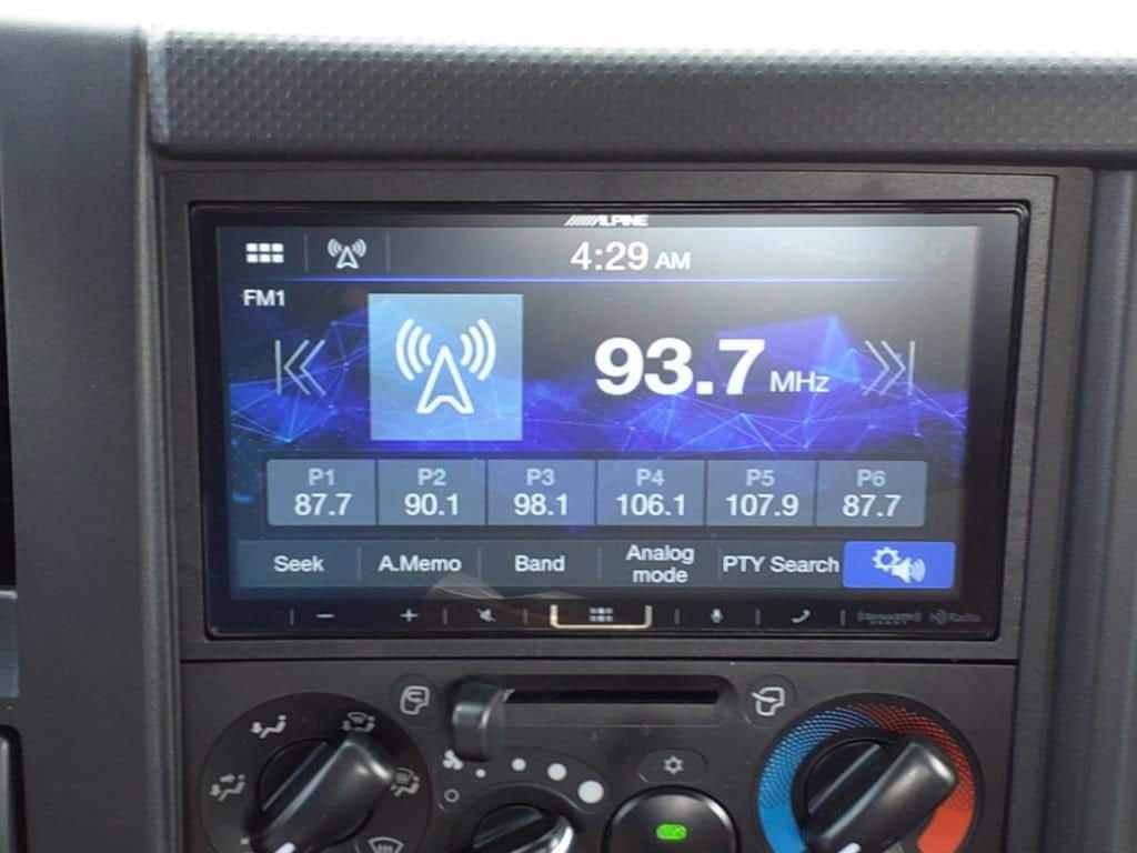 2025 Chevrolet Low Cab Forward 5500 XG - Image 12