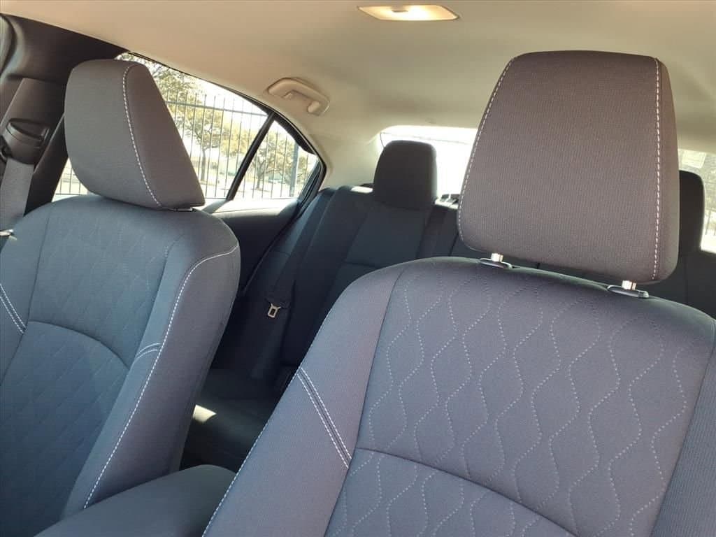 2025 Toyota Corolla - Image 16