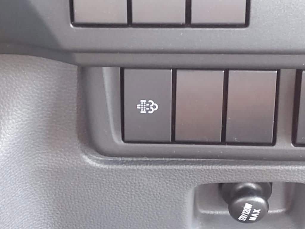 2025 Chevrolet Low Cab Forward 5500 XD - Image 9